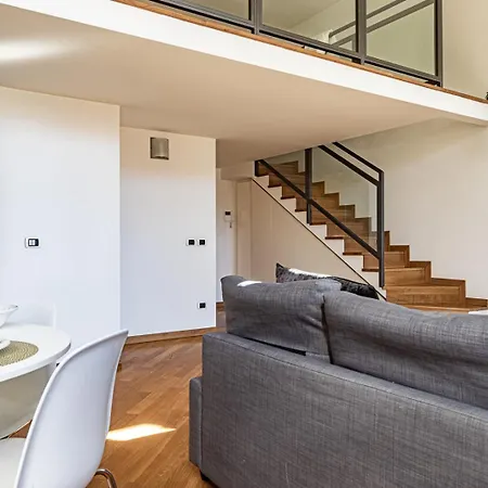 Apartment Trastevere Lux* * * * * - Centro Storico Rome